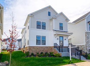 41947 Spring Air Dr, Ashburn, VA 20148
