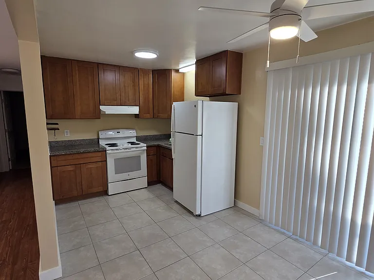 835 State St — Photo 3