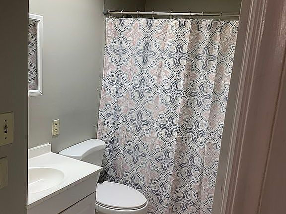 5th image of 9409 Talbot Dr