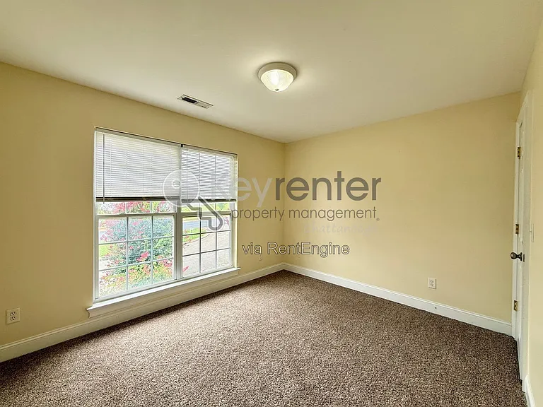 7005 Tyner Rd — Photo 15