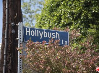 1033 Hollybush Ln, Los Angeles, CA 90077