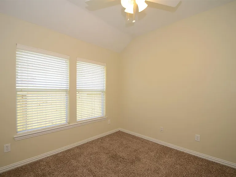 23207 Dewflower Dr — Photo 23