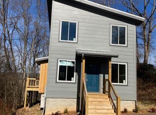 190 Simcoe St, Asheville, NC 28806