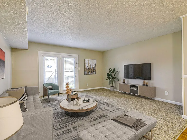 Amora East Townhomes — Photo 1