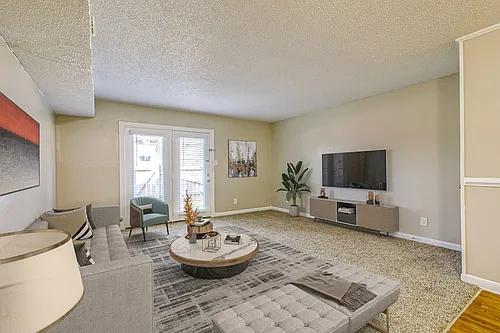 Amora East Photo 1