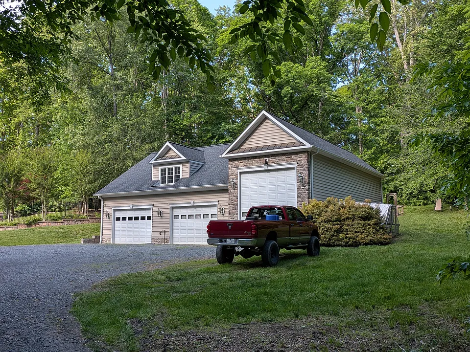 View of unit from driveway