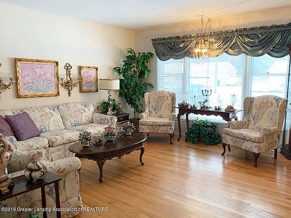 3rd image of 2108 Peggy Pl