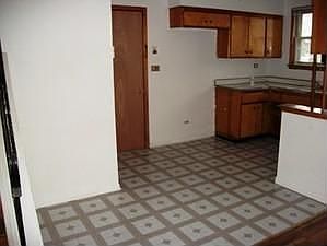 3rd image of 117 Englewood Ave