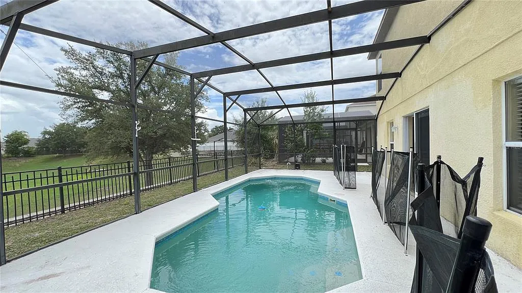 5 bed, 3.5 bath, 3053 sqft, $2,700 — Photo 4