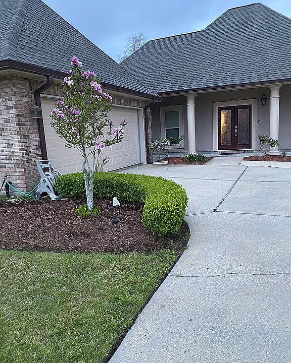 2nd image of 118 Arline Ct