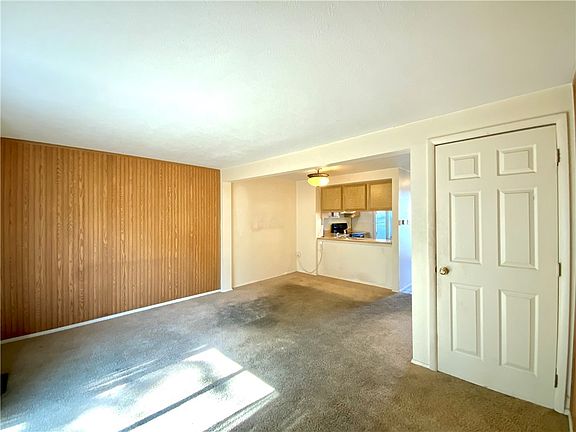5th image of 7005 Lafayette Sq