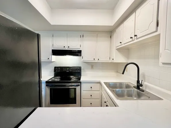 630 Central Ave #Op14, Lexington, KY 40502