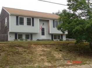 11 Lori Ln, Wareham, MA 02571
