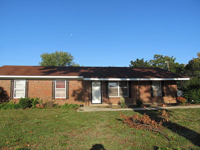 1st image of 195 Crystal Ln