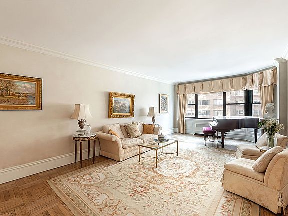 3rd image of 20 Sutton Pl S #10/11A