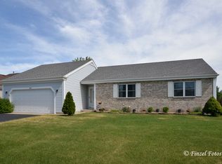 822 Hickory Ct, Marengo, IL 60152