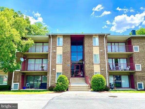 4705 Tecumseh St APT 104, College Park, MD 20740