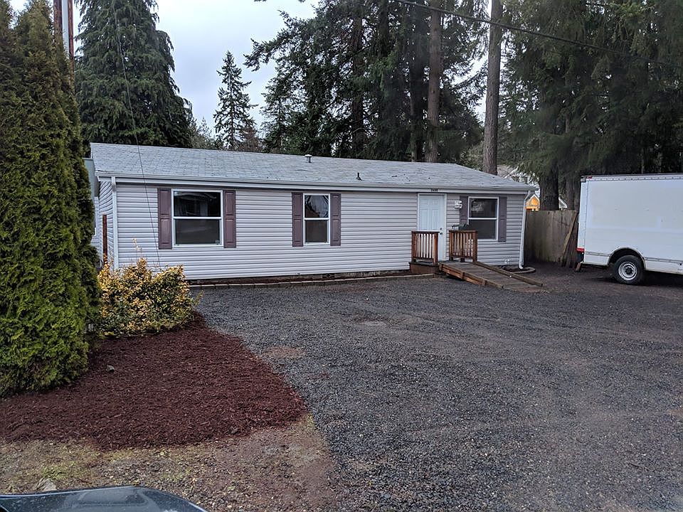 1st image of 3600 Lakehurst Dr NW