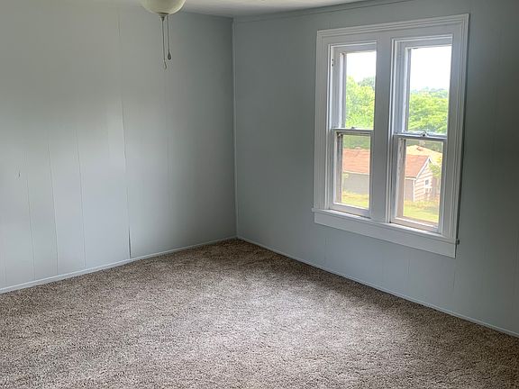 4th image of 760 Craig Ave