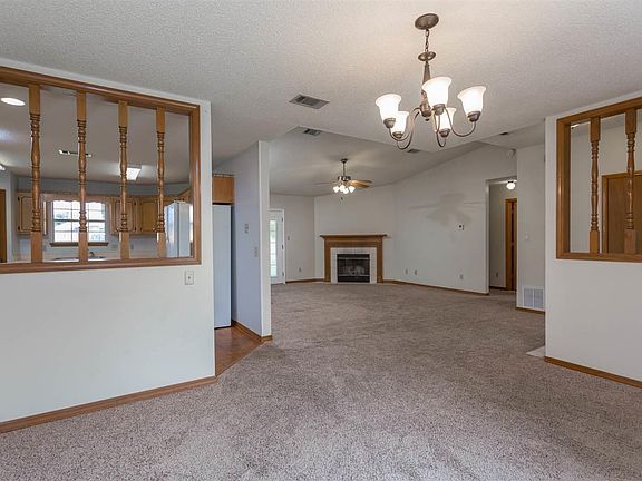 5th image of 224 Bimini Ct