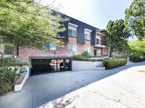 2nd image of 5252 Coldwater Canyon Ave