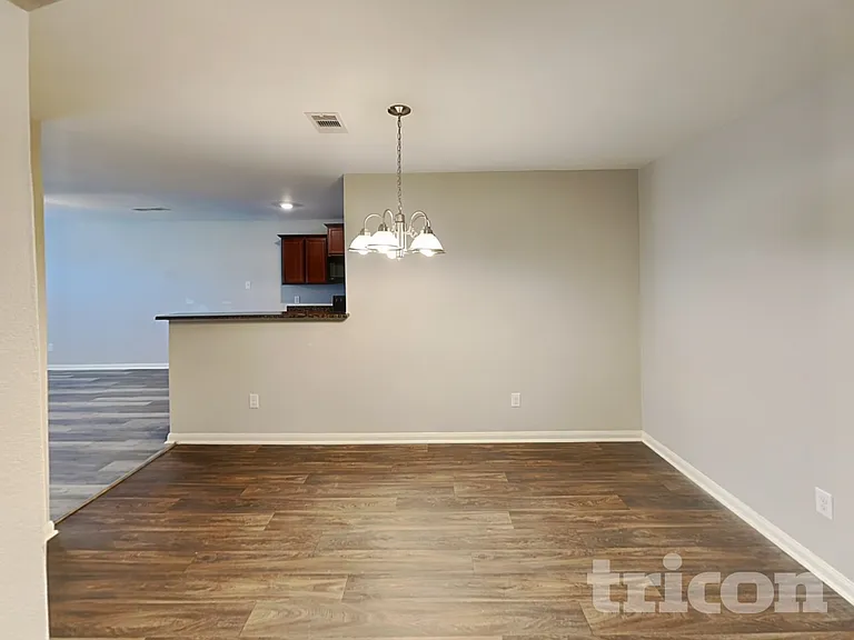 7918 Distant Harbor Rd — Photo 4