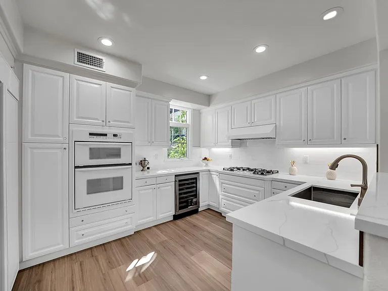 2672 Bungalow Pl — Photo 9
