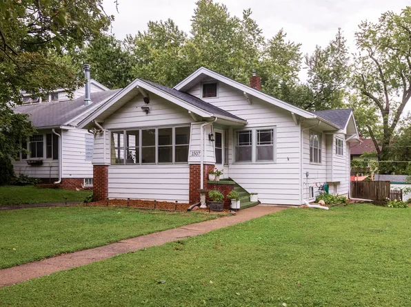 1507 44th St, Des Moines, IA 50311