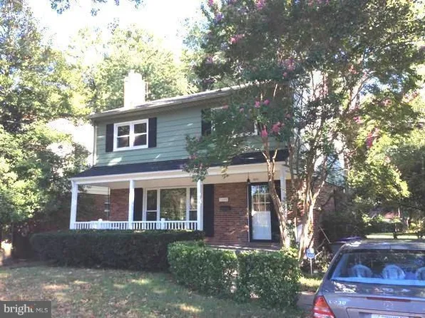5809 Greenlawn Dr, Bethesda, MD 20814