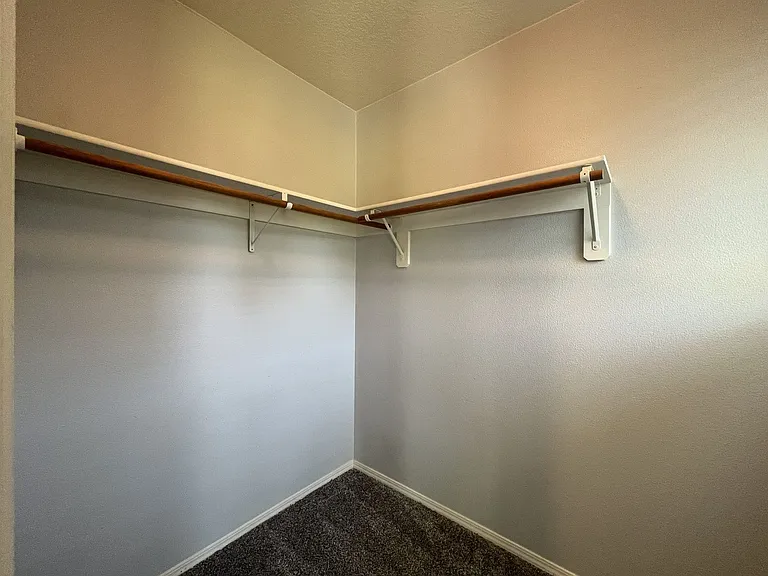 17085 SW Pleasanton Ln — Photo 37