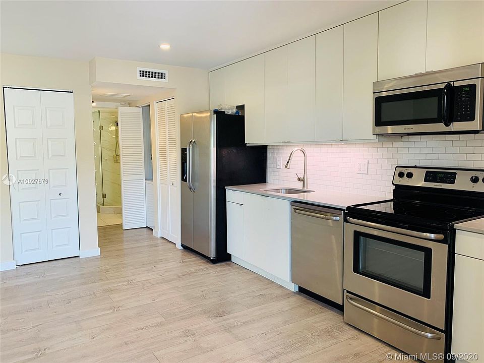 1st image of 2412 NE 26th St #3