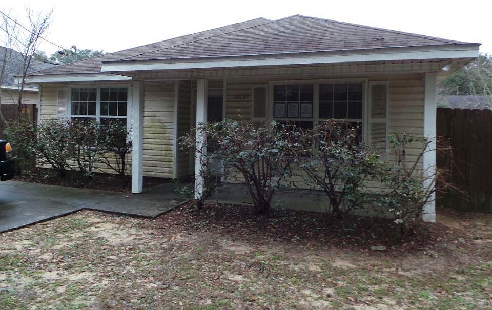 1st image of 2839 Hidden Springs Dr