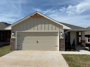 2933 NW 196th Pl, Edmond, OK 73012
