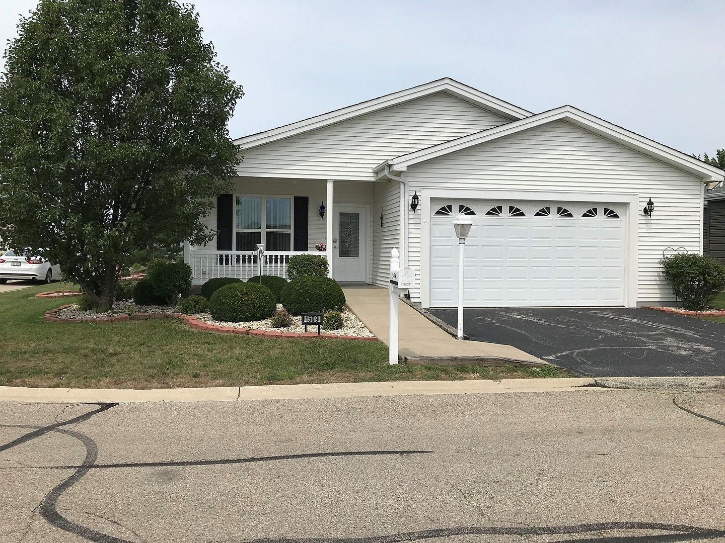 1509 Meadow View Ln, Grayslake, IL 60030 Zillow