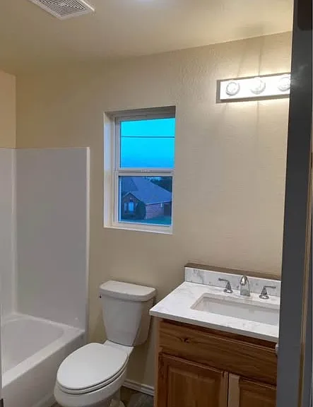 5916 Wilson St — Photo 3