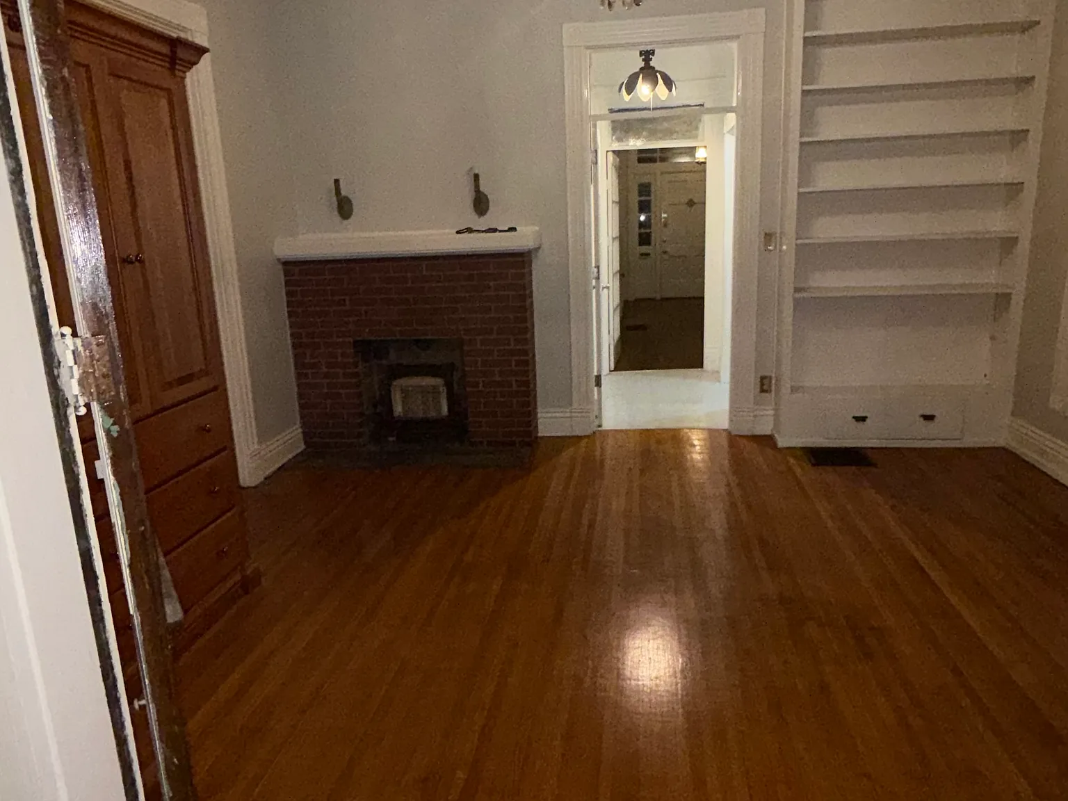 4 bed, 2514 sqft, $2,500 — Photo 3