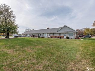 14537 Linda Dr APT 11, Monroe, MI 48161