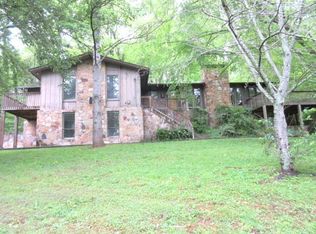 150 Lakeview Hills Ln, Clinton, TN 37716