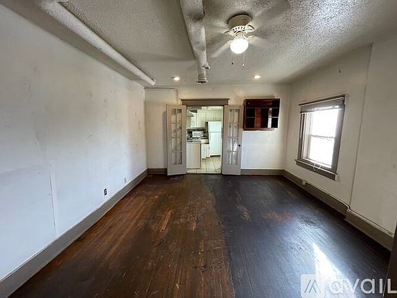 3rd image of 3 McGrew Grv #2W