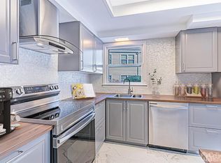 426 Redding Ln #B, Monroe Township, NJ 08831