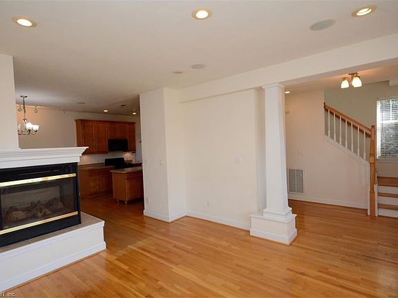 4th image of 2512 E Ocean View Ave #A