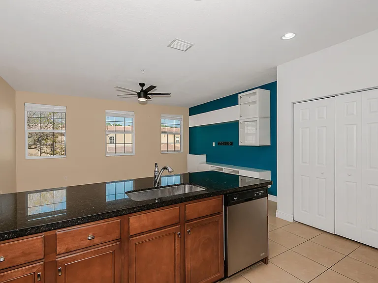 932 SW 147th Ave #2905 — Photo 5