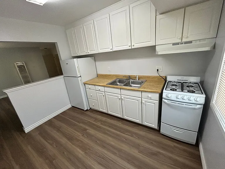 832 Azusa Ave #6 — Photo 13
