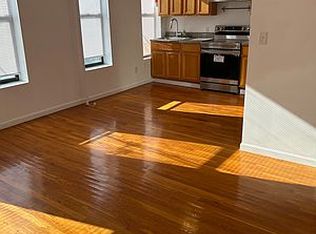 120 1st Pl APT 4C, Brooklyn, NY 11231