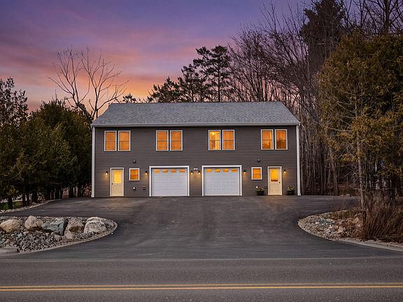 3rd image of 135 Surry Road #1 & 2