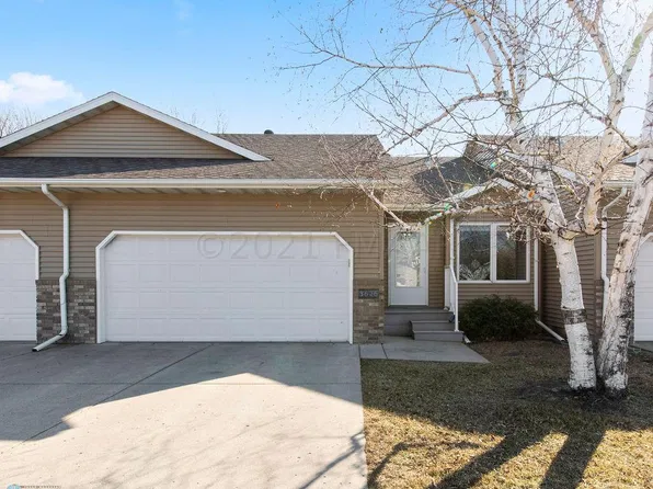 3626 5th St S, Moorhead, MN 56560