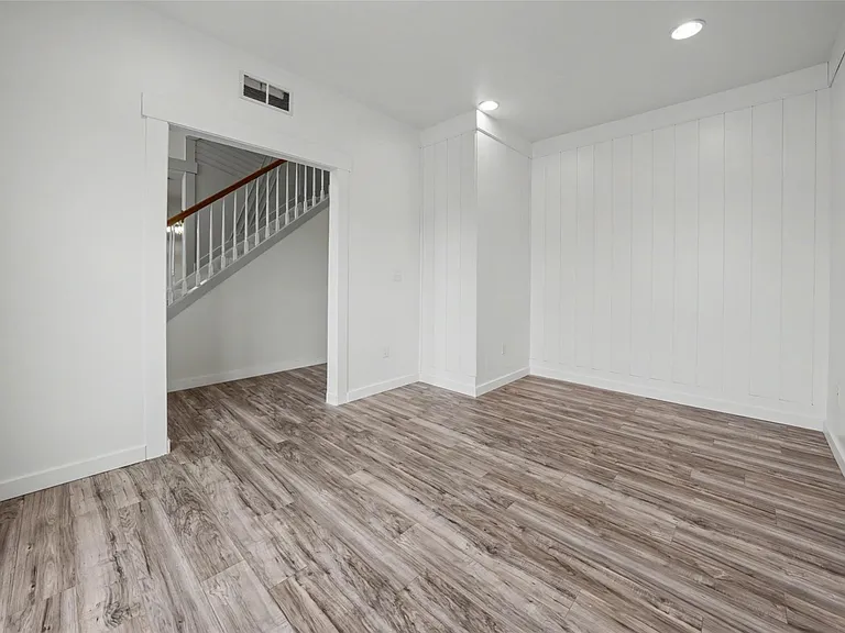 49184 Gracechurch Rd — Photo 12
