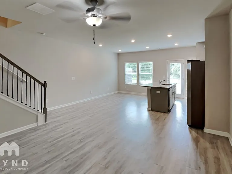 6171 Redan Overlook — Photo 2