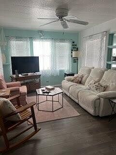 4th image of 2430 SE Penny Lane