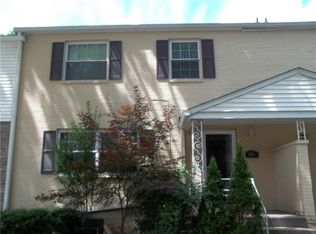 486 Browns Ln, Pittsburgh, PA 15237
